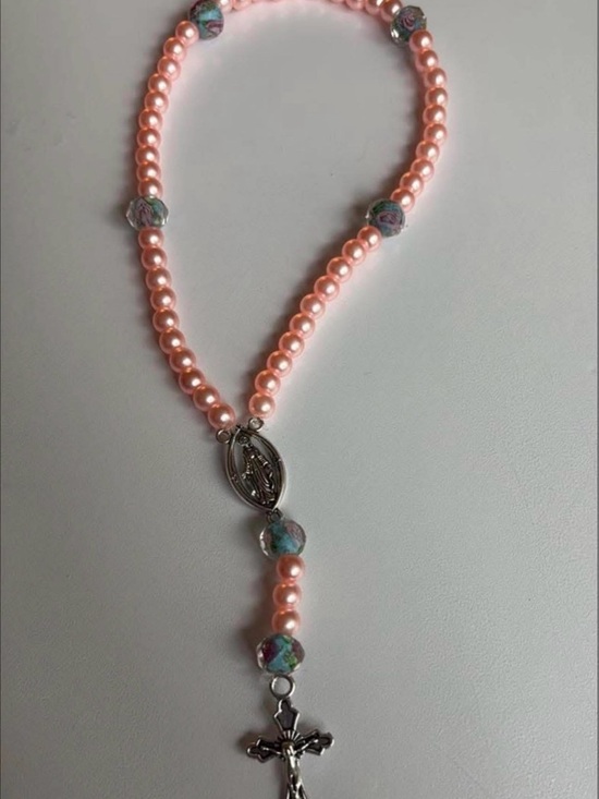 Jewelry - Pink Pearl Rosary Necklace with Crucifix